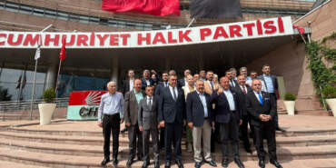Gürsel Tekin CHP Genel Merkezi’nde Konuştu: Dayak Yiyerek Gelmediler
