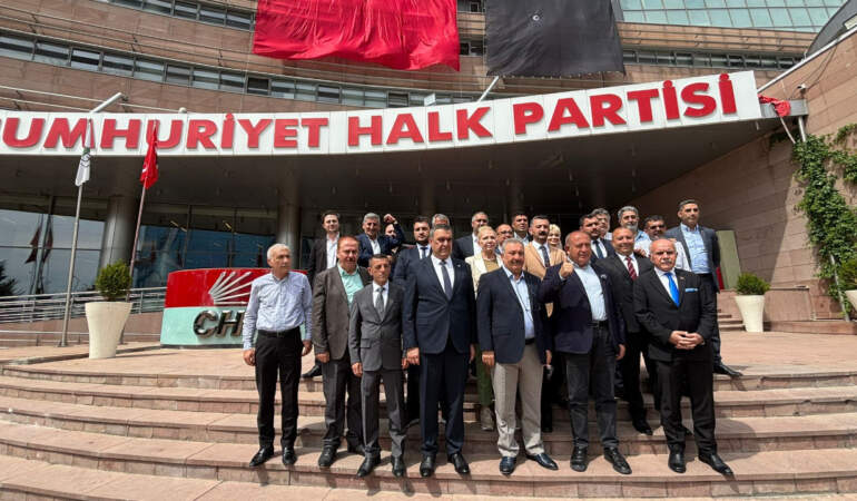Gürsel Tekin CHP Genel Merkezi’nde Konuştu: Dayak Yiyerek Gelmediler