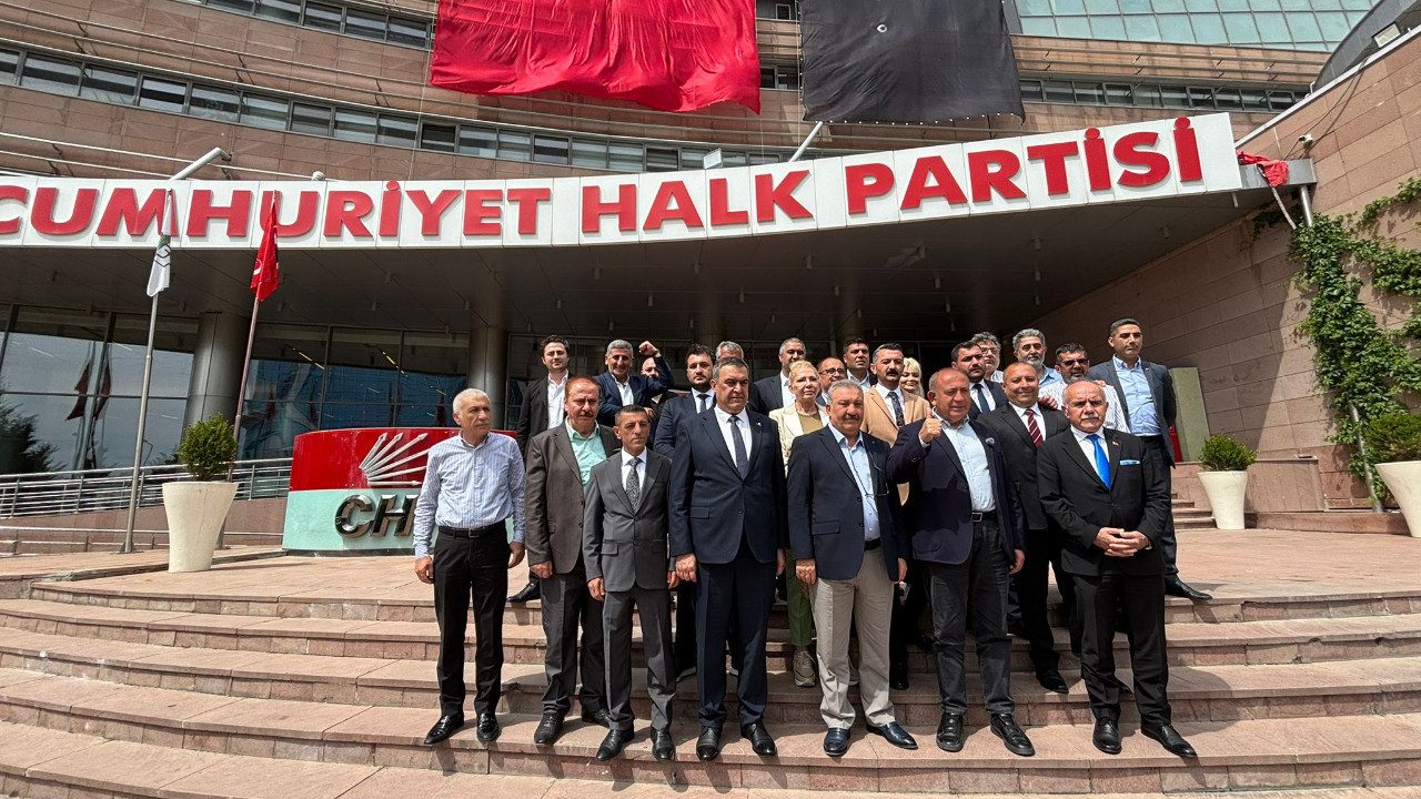 Gürsel Tekin CHP Genel Merkezi’nde Konuştu: Dayak Yiyerek Gelmediler