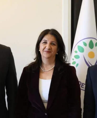 İmralı Heyeti Öcalan ile Görüşmek İçin Yola Çıktı