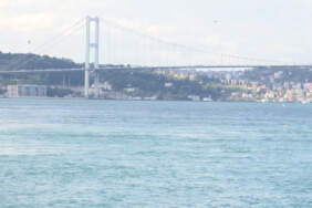 İstanbul Boğazı ‘Yat Yarışı’ Nedeniyle Transit Gemi Geçişlerine Kapatıldı
