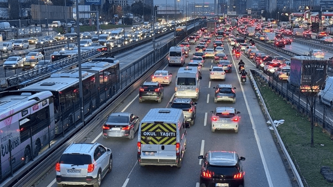 İstanbul Trafiğine ‘UEFA Finali’ Ayarı: Bu Yollar Kapanacak