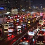 İstanbul’da Akşam Çilesi, Trafik Yağışın da Etkisiyle Kilitlendi