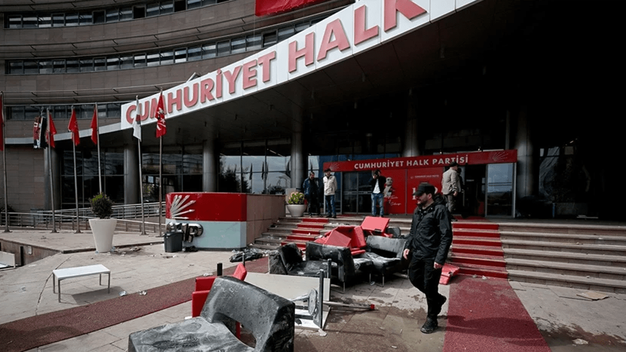 Kılıçdaroğlu Cehpesinden İhraç Sinyali: ‘Kemal Bey’e Hain Diyenlerin…’