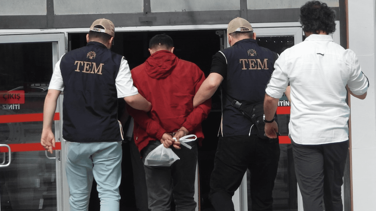 Kırmızı Bültenle Aranan IŞİD’li Eskişehir’de Yakalandı