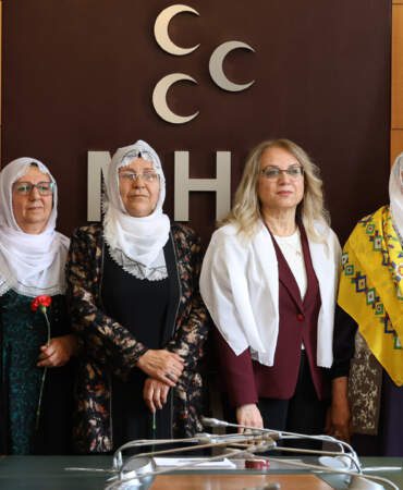 Meclis’te Tarihi Temas: Barış Anneleri’nden MHP Grubuna Ziyaret