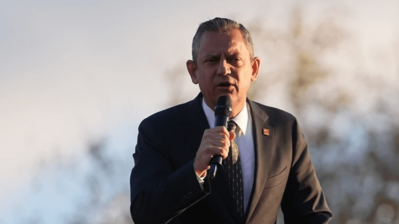 Özgür Özel’den Flaş Açıklama: ‘Grup Başkanlığından İstifa Niyetim Yok’