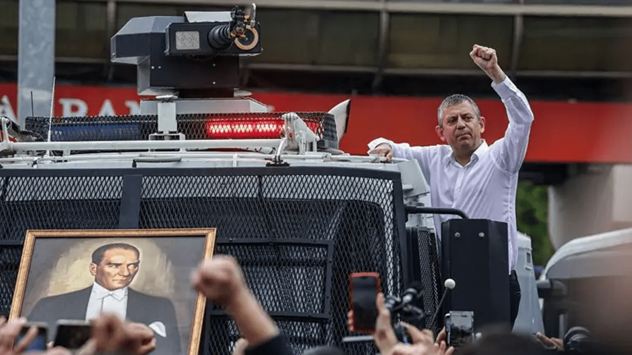 Özgür Özel’in Mitingi İçin İptal Başvurusu Mu Yapıldı? CHP’den Açıklama Geldi