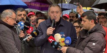 Sırrı Süreyya Önder Ölüm Yıl Dönümünde Mezar Başında Anıldı