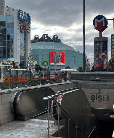 Şişli-Mecidiyeköy Metro İstasyonu Kapatıldı
