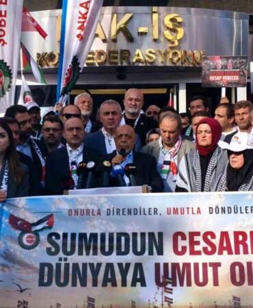 Sumud Filosu’ndan Dönüşe Karşılanan Sendikacılar