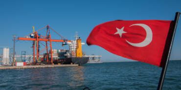 Ticaret Bakanlığı Duyurdu: İhracatta Tarihi Rekor