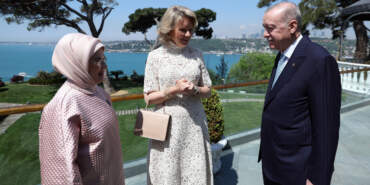 Cumhurbaşkanı Erdoğan Belçika Kraliçesi Mathilde’yi Ağırladı: ‘AB Savunmasında Yer Almalıyız’