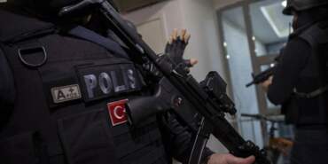 Adana’da IŞİD operasyonu: 16 kişi gözaltında