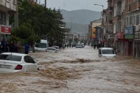 İçişleri Bakanlığı’ndan kritik uyarı: Marmara, Akdeniz ve Doğu Anadolu’ya ‘sarı kodlu’ sel uyarısı
