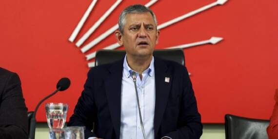 Kurultay öncesi PM’den ortak mesaj: Kimse bavulumuzu toplayıp gitmemizi beklemesin