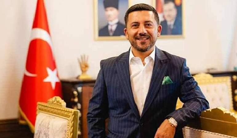 Bir belediye başkanı daha AK Parti’ye geçiyor