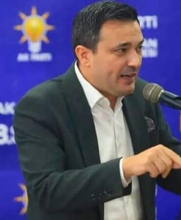 AK Parti MYK üyesi Umut Tuncer istifa ettiğini açıkladı