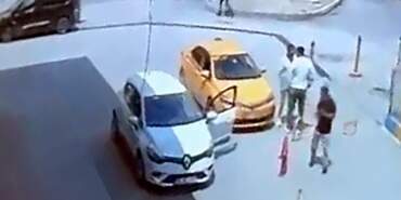 Adana’da kan donduran olay: Trafikte tartıştığı taksiciyi takip edip bıçakladı