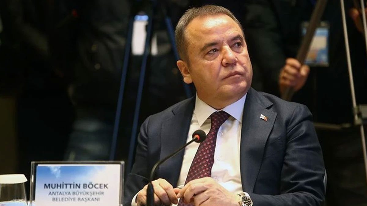 Tutuklu Başkan Muhittin Böcek hastaneye kaldırıldı