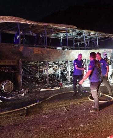Denizli’de can pazarı: Yolcu otobüsü alev aldı, 8 ölü, 33 yaralı