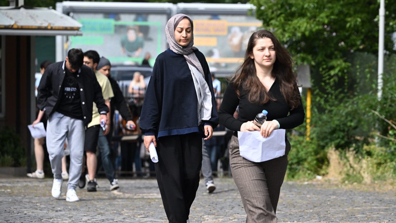 2026-YKS’nin İlk Oturumu TYT Sona Erdi, Sırada AYT ve YDT Var: Sınav Sonuç Tarihi Belli Oldu