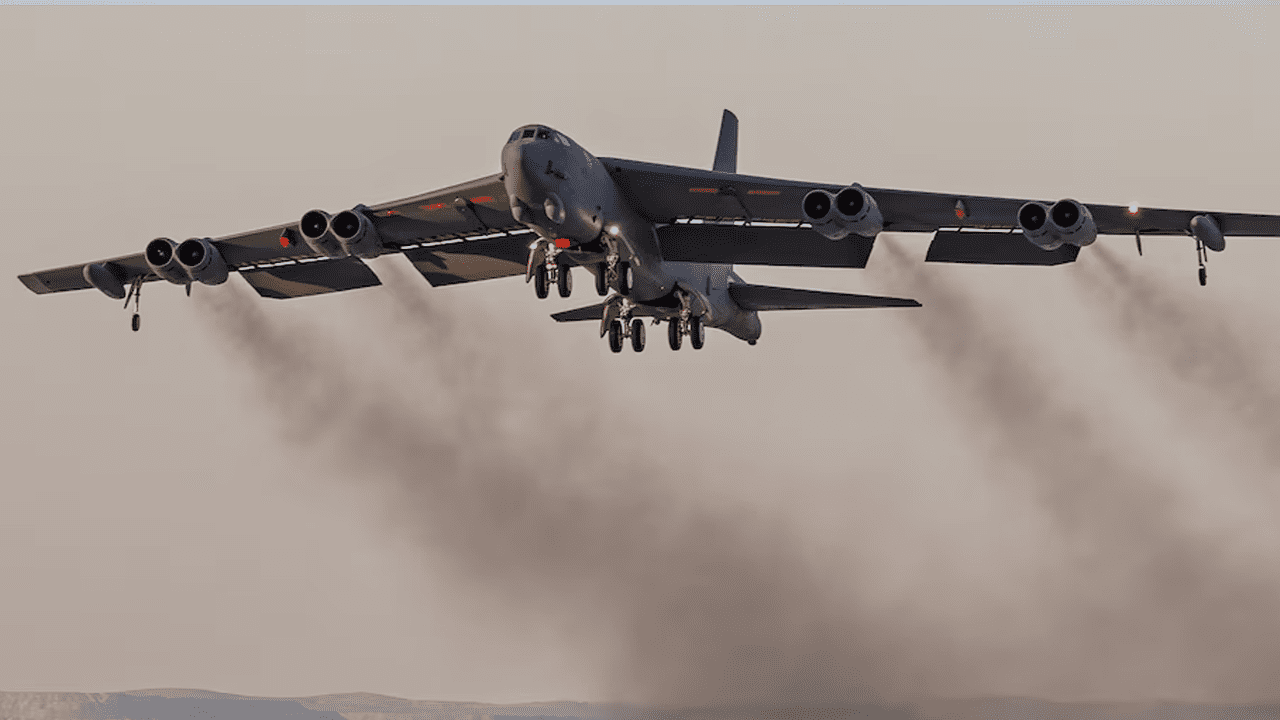 ABD’de Stratejik B-52 Uçağı Düştü: Nükleer Silah Taşıma Kapasitesi Bulunuyor