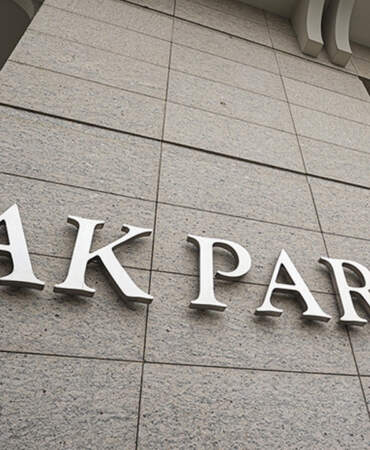 AK Parti Teşkilat Başkanlığı Duyurdu: 4 İlde İl Başkanları Değişti