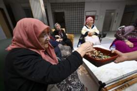 Huzurevinde bayram sevinci: Her gün bayram gibi