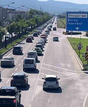 Bursa-Ankara Yolunda Bayram Yoğunluğu