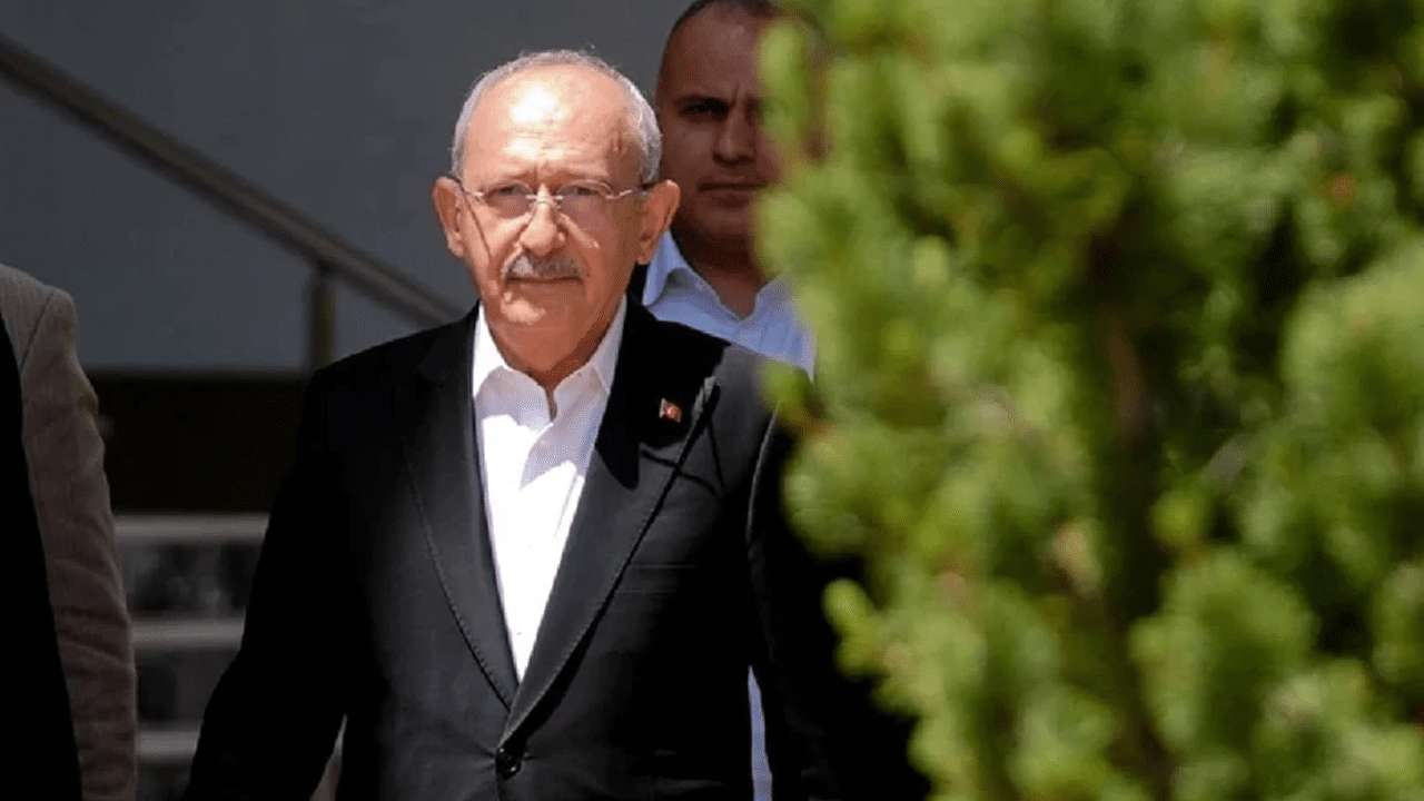 CHP’de Grup Toplantısı Gerilimi: Kılıçdaroğlu Cephesinden ‘Kimse Bu Cüreti Gösteremez’ Resti