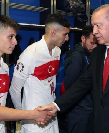 Cumhurbaşkanı Erdoğan’dan A Milli Takım’a Moral Telefonu: ‘Başınız Öne Eğilmesin’