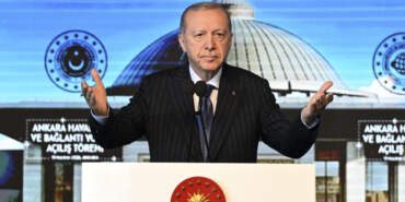 Cumhurbaşkanı Erdoğan’dan Türkiye Yüzyılı Mesajı: Kimse Bizi Hedeflerimizden Alıkoyamaz, 2026 Zirveler Yılı Oluyor