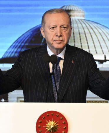 Cumhurbaşkanı Erdoğan’dan Türkiye Yüzyılı Mesajı: Kimse Bizi Hedeflerimizden Alıkoyamaz, 2026 Zirveler Yılı Oluyor