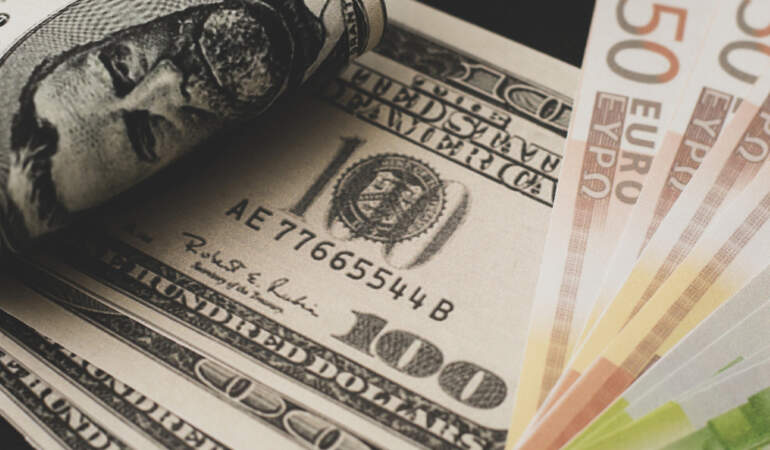 Piyasalarda Yeni Hafta: Dolar Sakin, Euro Yükselişte