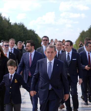 Galatasaray Heyeti Anıtkabir’i Ziyaret Etti