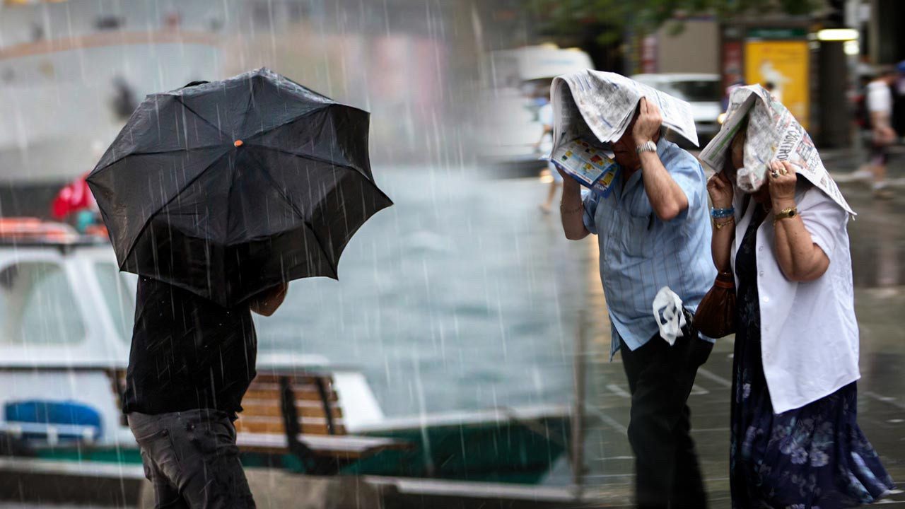 Hafta Sonu Planı Yapanlar Dikkat! Meteoroloji Alarm Verdi: Kuvvetli Yağış, Fırtına ve Toz Taşınımı Geliyor