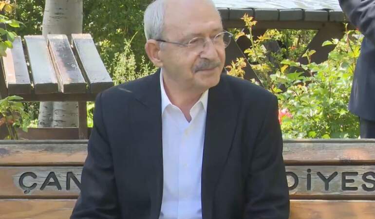 Kılıçdaroğlu kameralar karşısına geçti: Özel ile bayramlaşırız, düşman değiliz