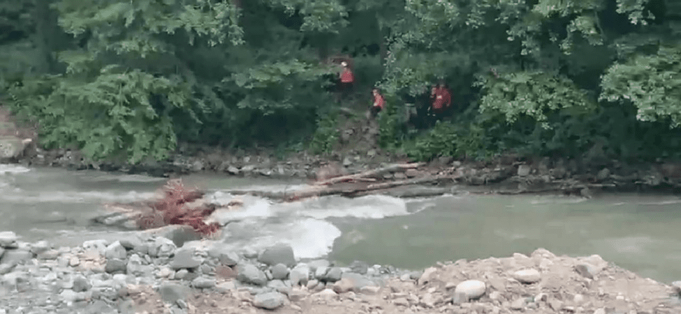 Rize’de Kayıp Kişiyi Arayan AFAD Botu Akıntıya Kapıldı: Bir Can Kaybı