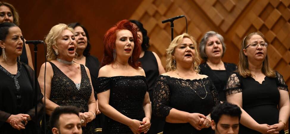 Bilkent Hastanesi’nde Sağlıkçılardan Konser