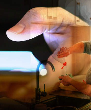 TÜİK’ten Çarpıcı Veriler: Ev İşini Kadınlar Sırtlıyor, Erkekler Sosyal Medyada Vakit Geçiriyor!