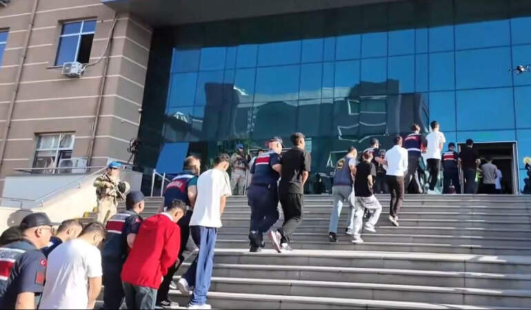 12 İlde 12 Suç Örgütüne Operasyon, Çok Sayıda Gözaltı Var