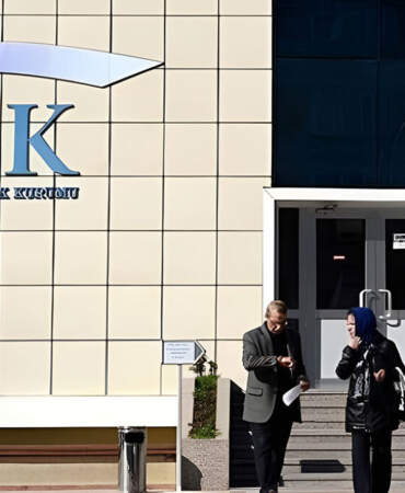 Anne babasının yanında sigortalı olan EYT’liler için tehlike çanları çalıyor