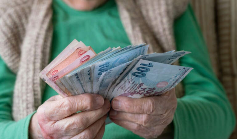 En düşük emekli aylığı 23 bin 552 lira oldu