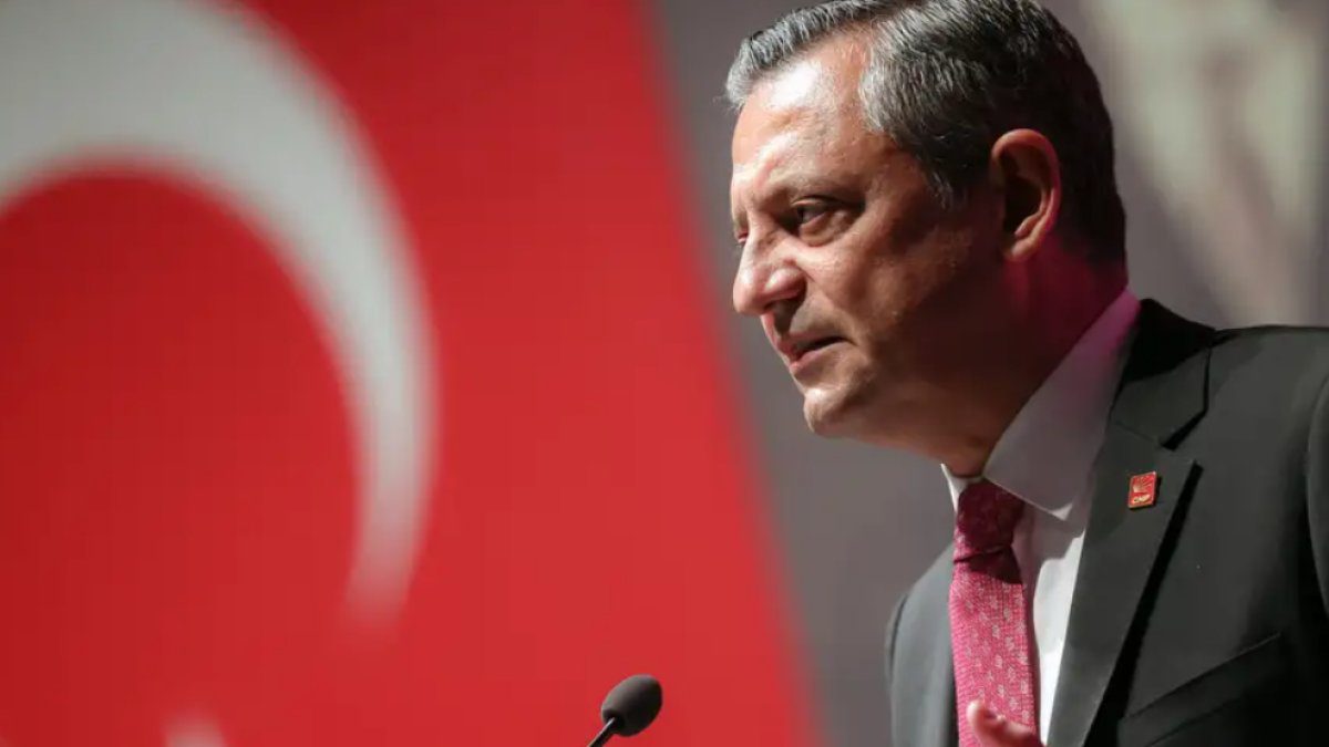 Meclis’te hareketli dakikalar: Özgür Özel dahil 7 milletvekili için 9 yeni dokunulmazlık tezkeresi TBMM’de!