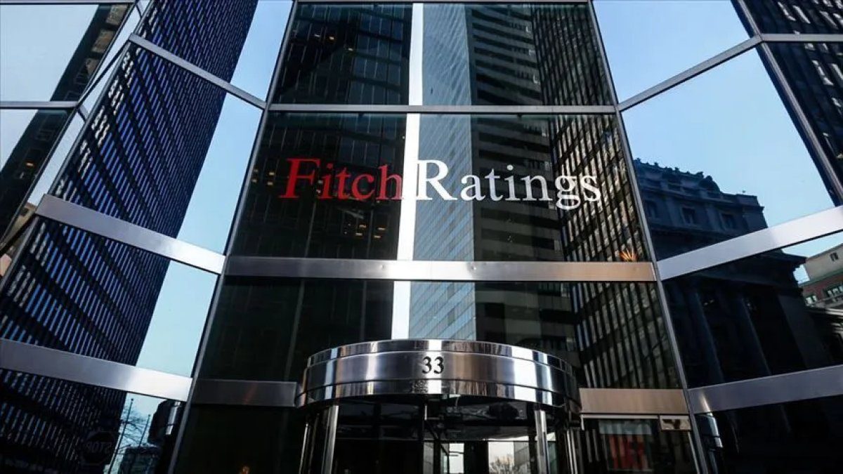 Fitch, Türkiye’nin kredi notunu “BB-” olarak teyit etti