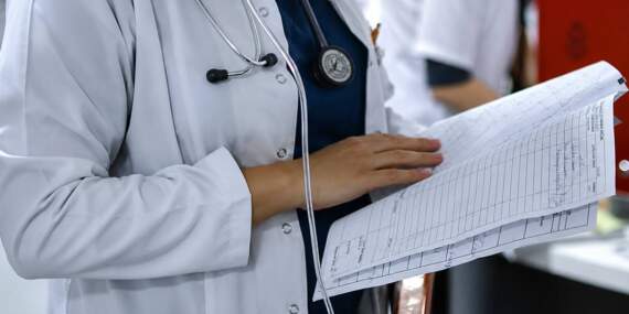 Doktorlar artık dijitalden yazacak: Sağlık raporları için yeni sistem devrede