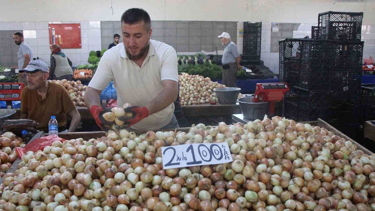 ‘Soğan altın oldu’: Fiyatı bir yılda 10 kat yükseldi
