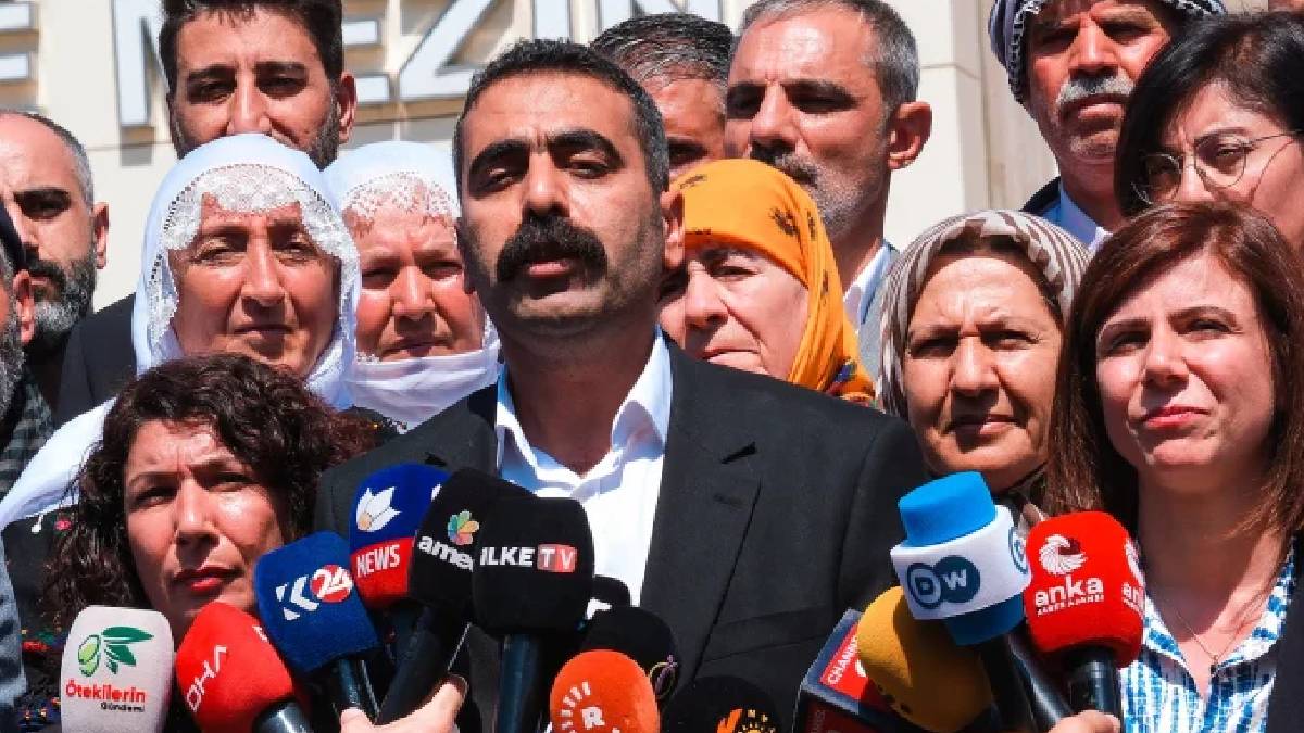 Diyarbakır Büyükşehir Belediye Eş Başkanı Doğan Hatun istifa etti