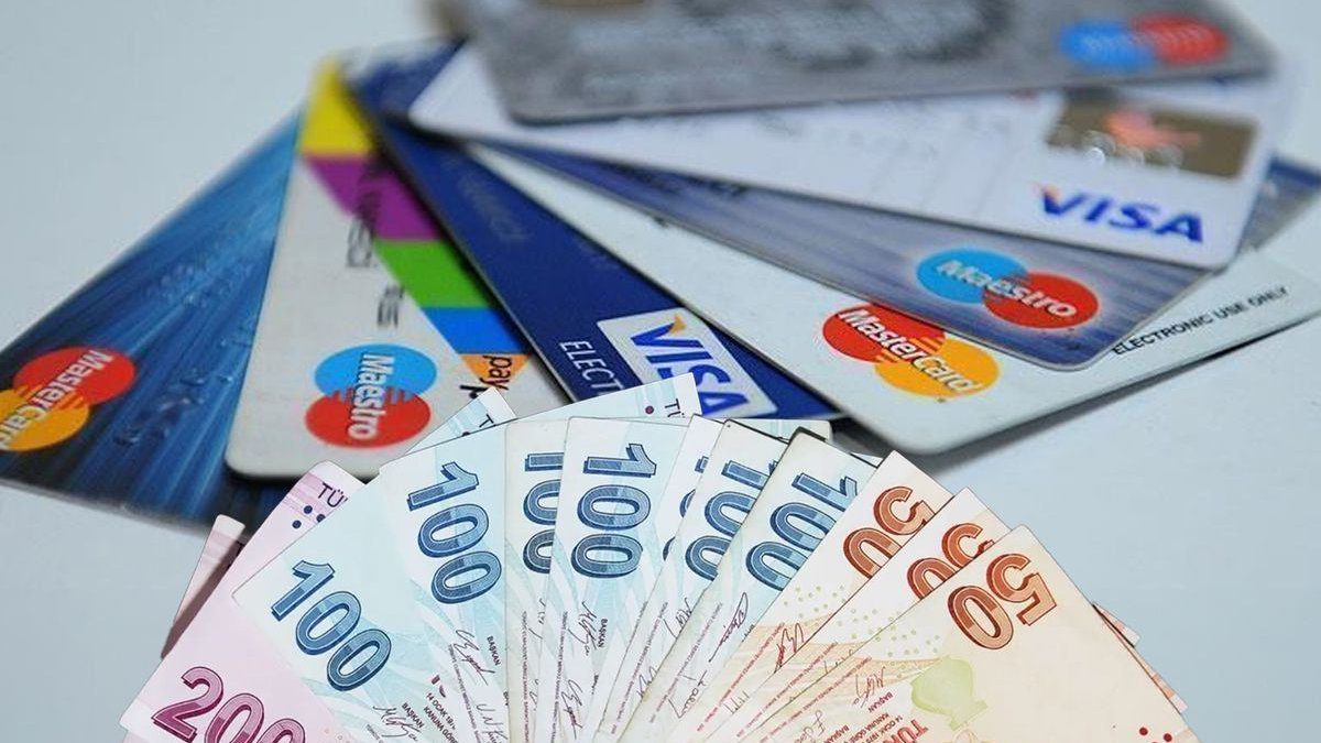 Vatandaşın tek çaresi kredi kartları: Kartlı ödemeler 2,8 trilyon lirayı aştı